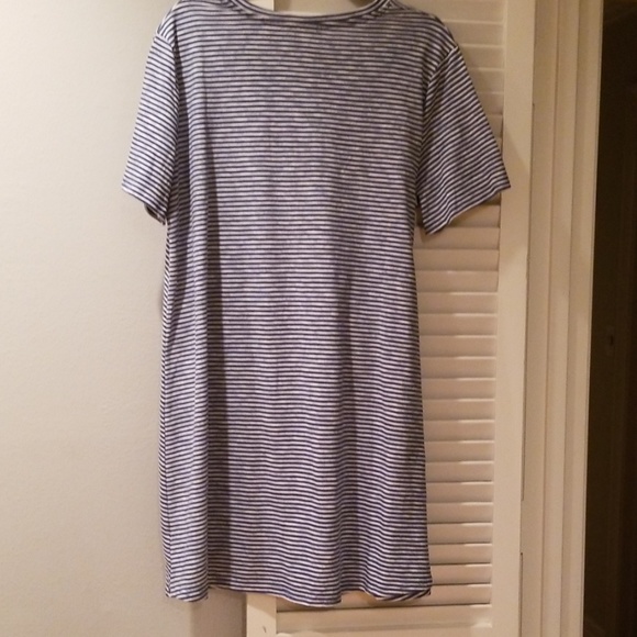 Dress - Picture 5 of 5